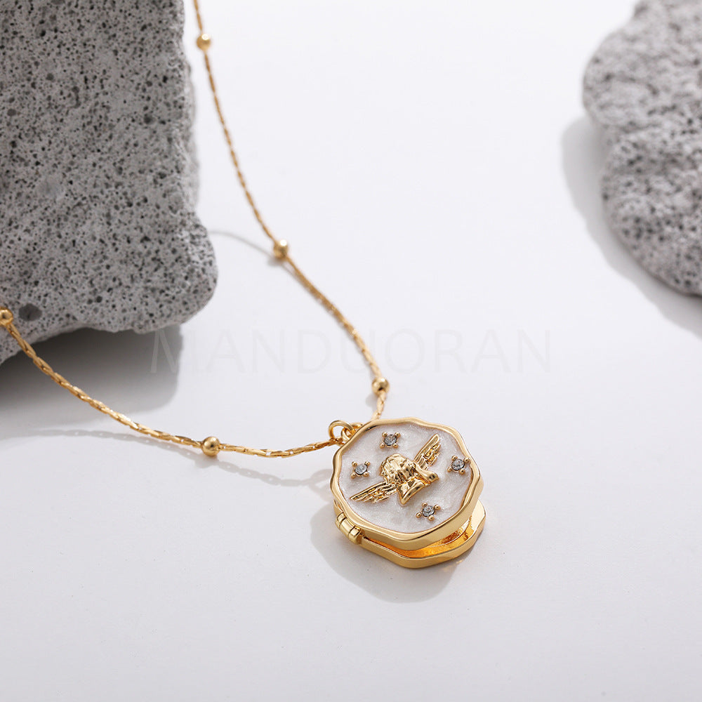 VINTAGE ANGEL FRAME NECKLACE