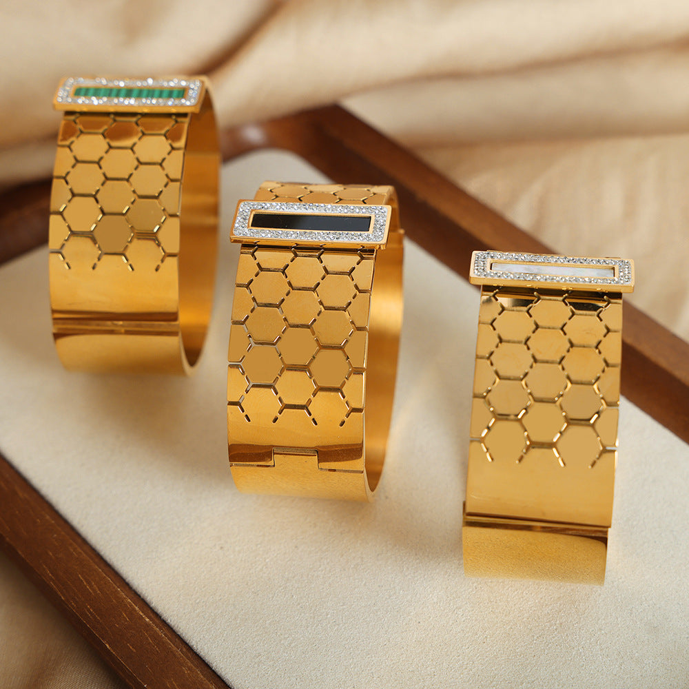 VINTAGE PALACE STYLE INLAID HONEYCOMB DESIGN BRACELET