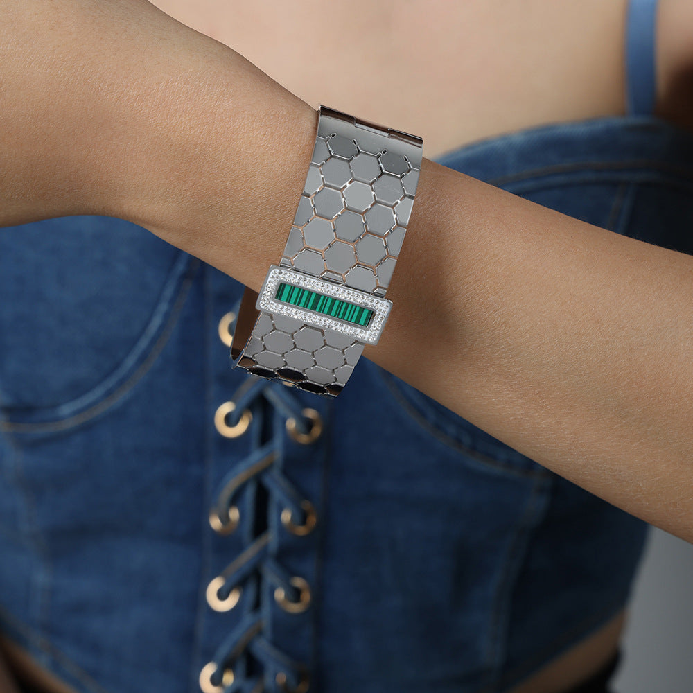 VINTAGE PALACE STYLE INLAID HONEYCOMB DESIGN BRACELET