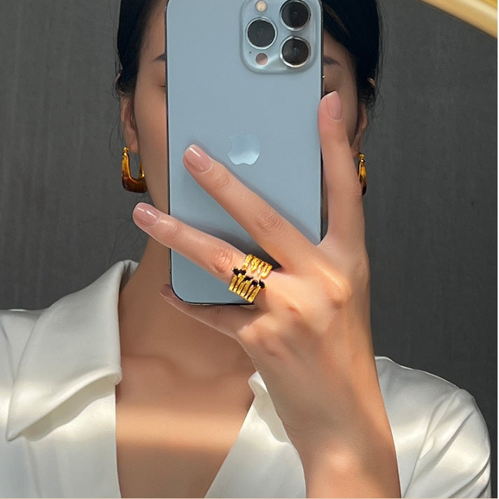 VINTAGE HAMMER PATTERN WIDE EDITION RING