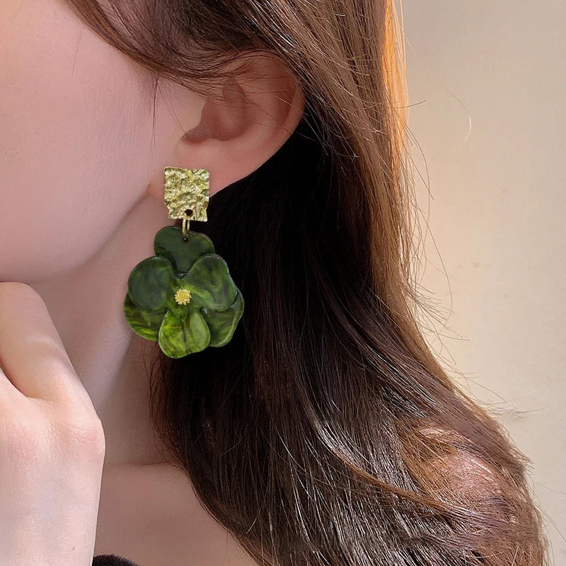 Vintage green flowers earrings for Women Available in a variety of colors | Gift