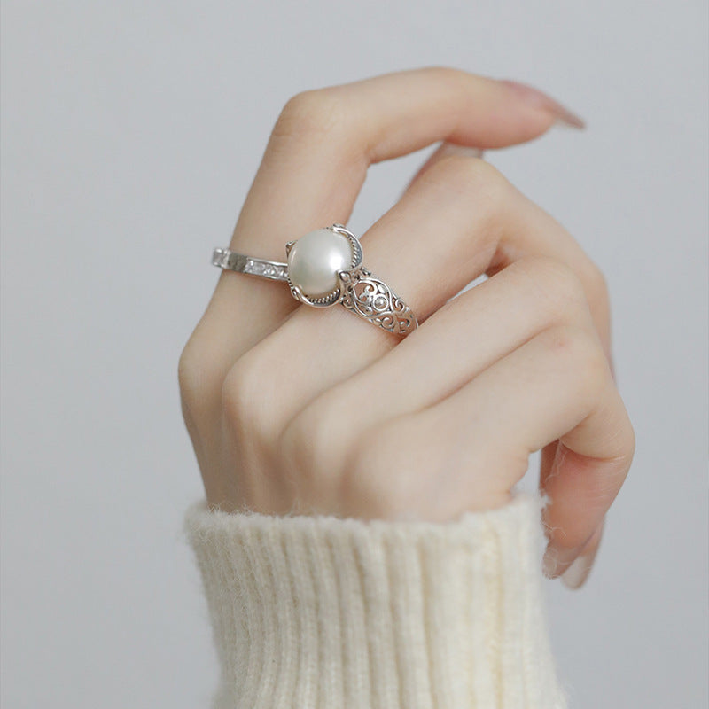 Vintage pearl hollow ring
