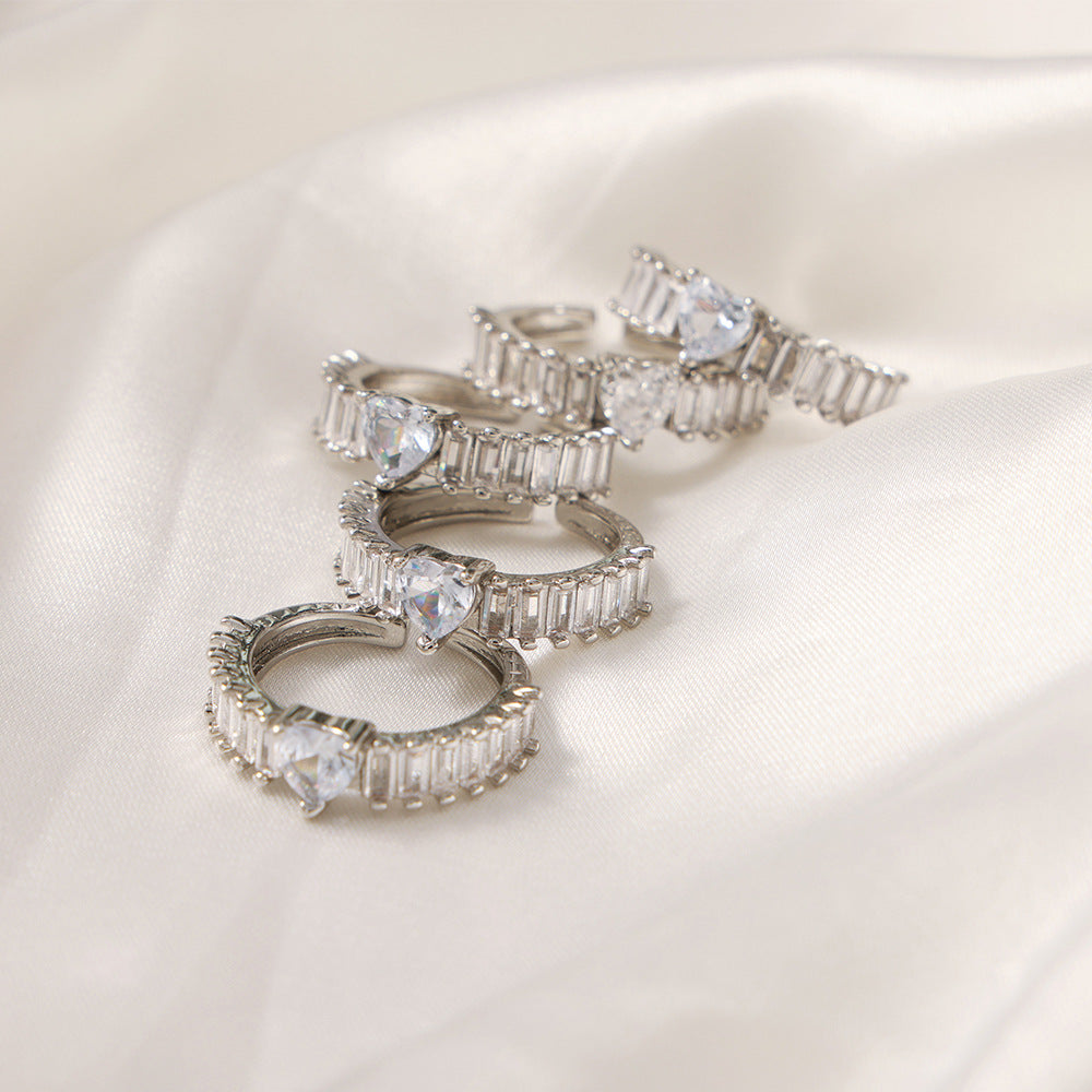 WEDDING HEART-SHAPED RING