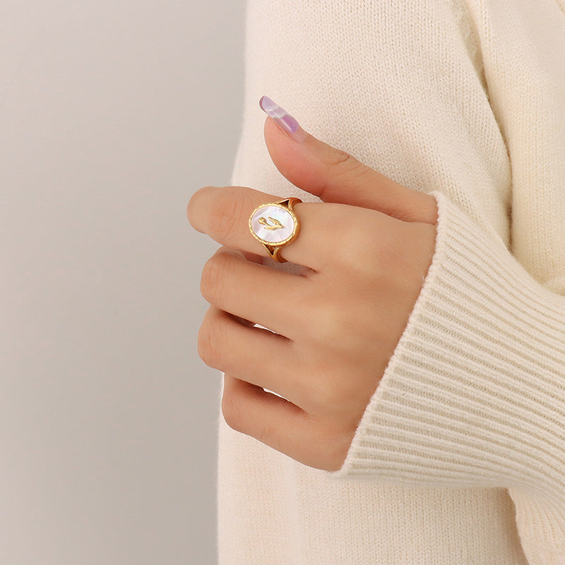 WHITE SEA SHELL FLOWER OPEN RING