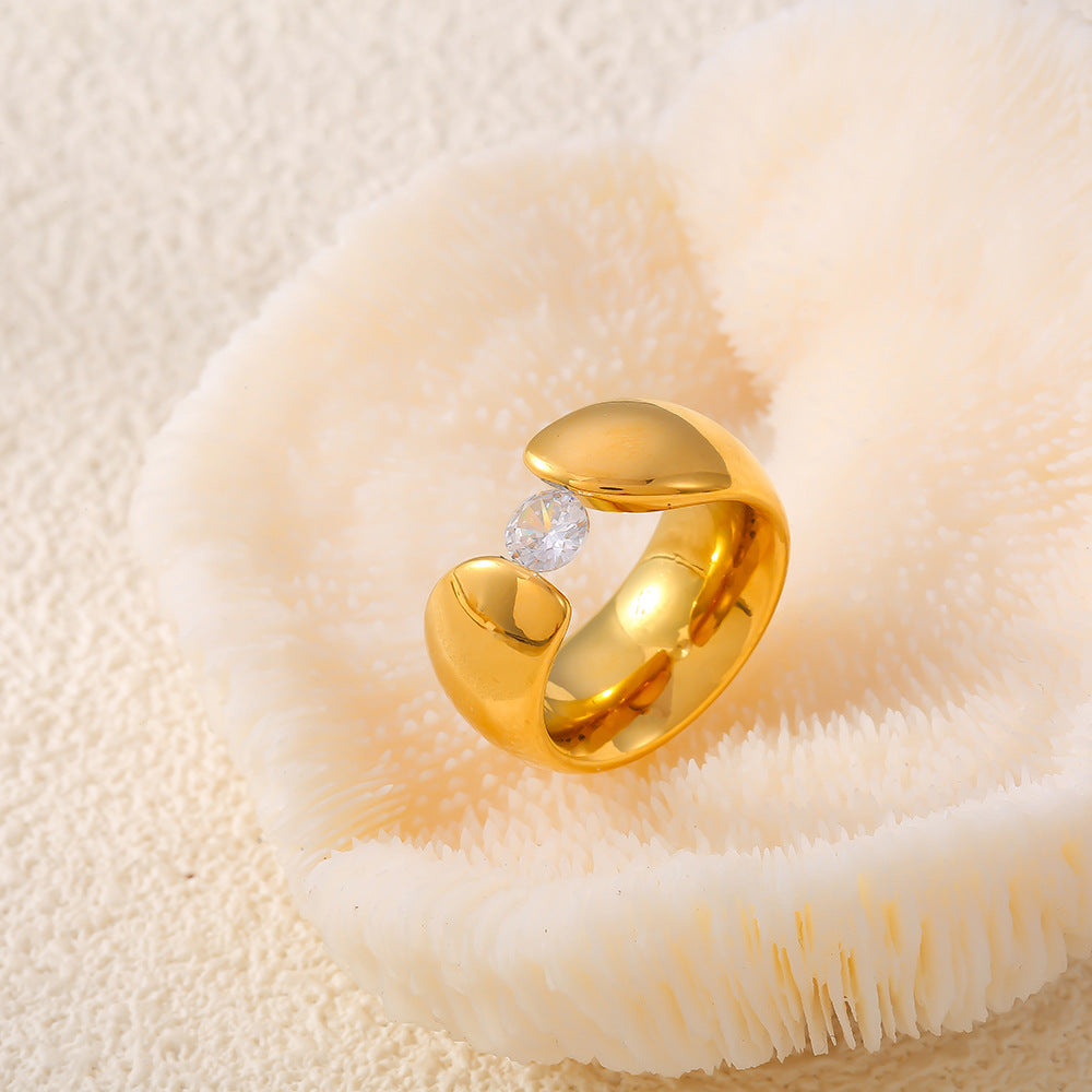 Wide Clip Shiny Stone Ring