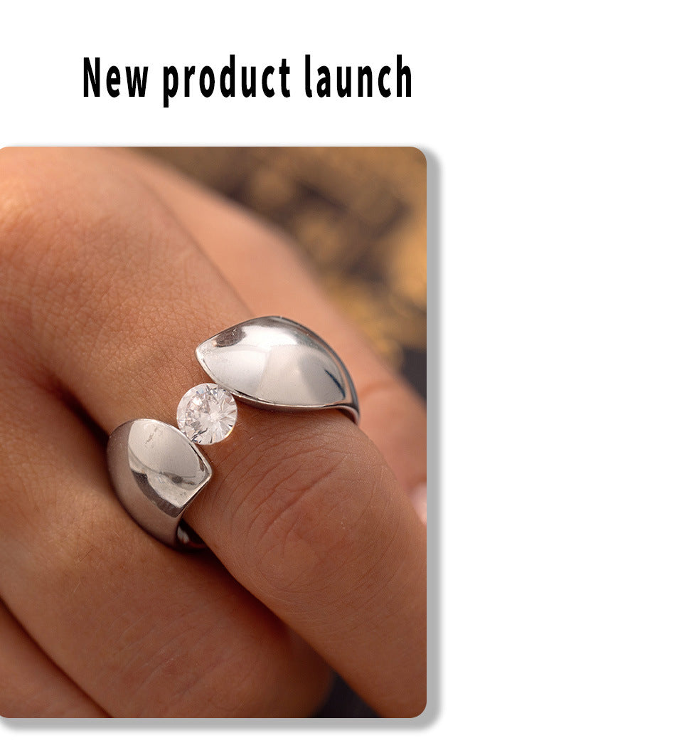 Wide Clip Shiny Stone Ring