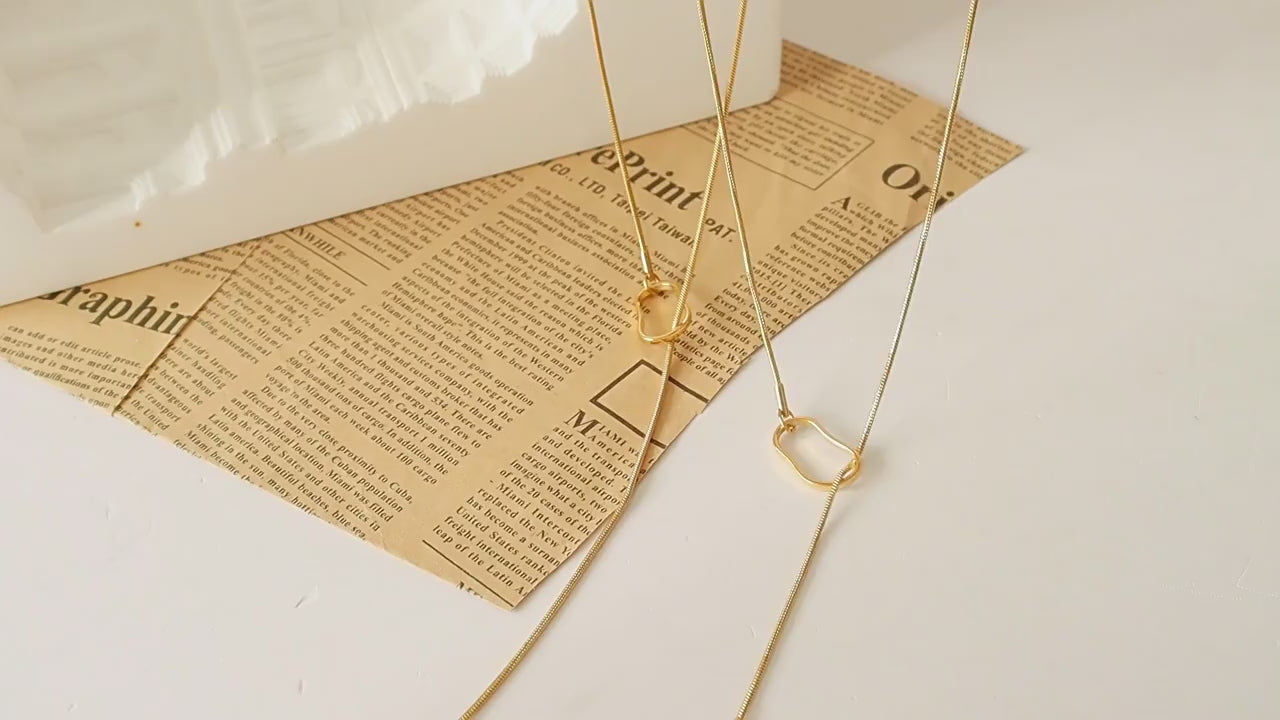 Simple long geometric circle necklace