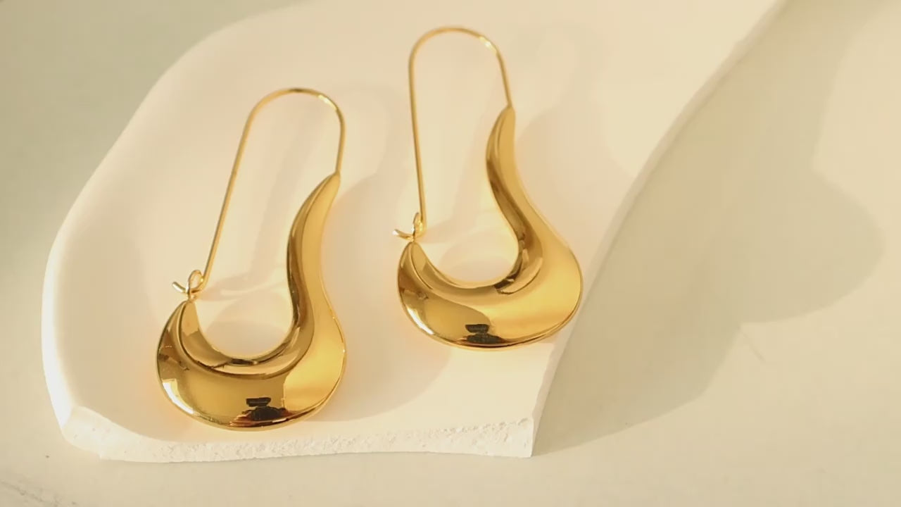Large U-shaped earrings
